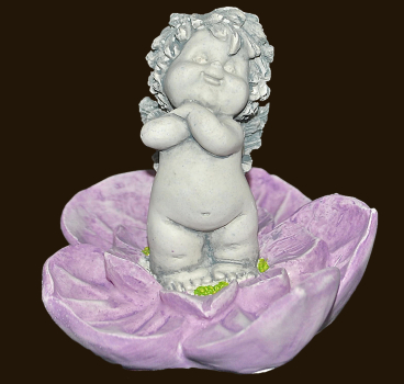 IGOR auf Blume (Figur 2) Höhe: 7,5 cm